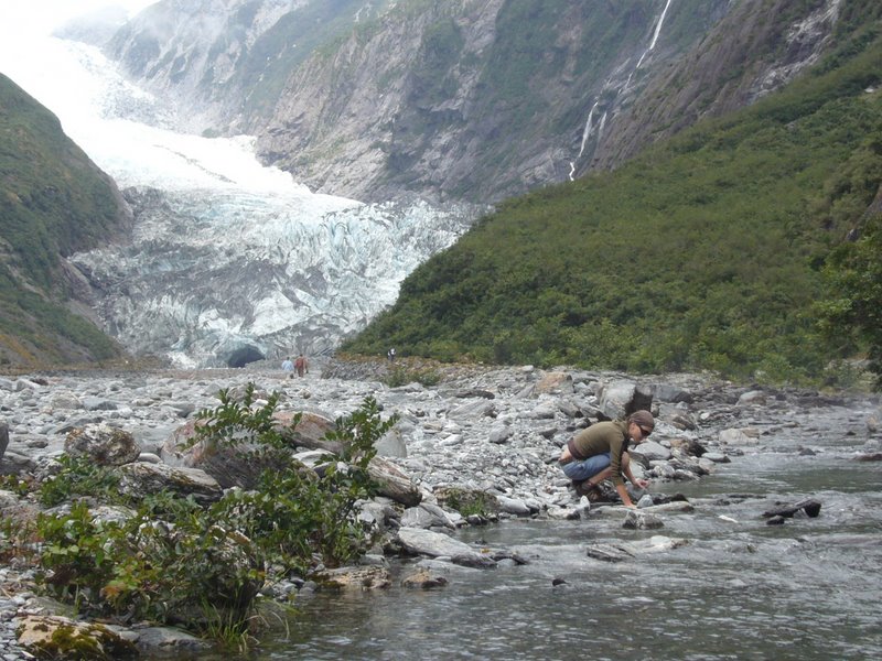 Filling drinking water